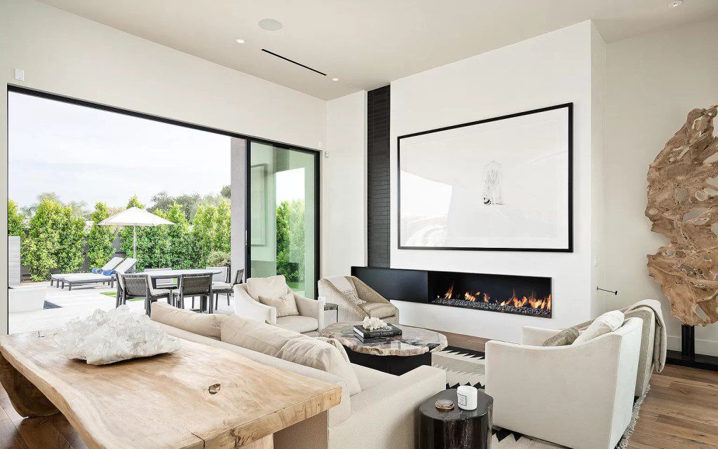 New Streamline Contemporary Home in Arizona hits Market for $4,995,000
