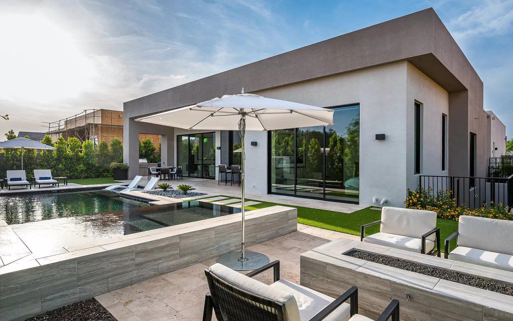 New Streamline Contemporary Home in Arizona hits Market for $4,995,000