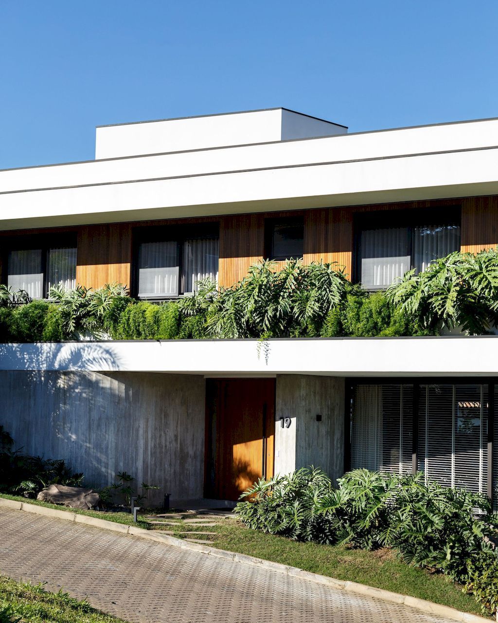 AD House for Comfortable Living J.A. Becker Arquitetura e Construções