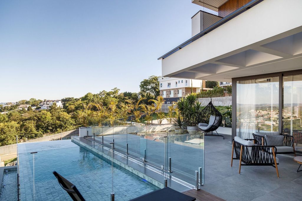 AD House for Comfortable Living J.A. Becker Arquitetura e Construcoes 5