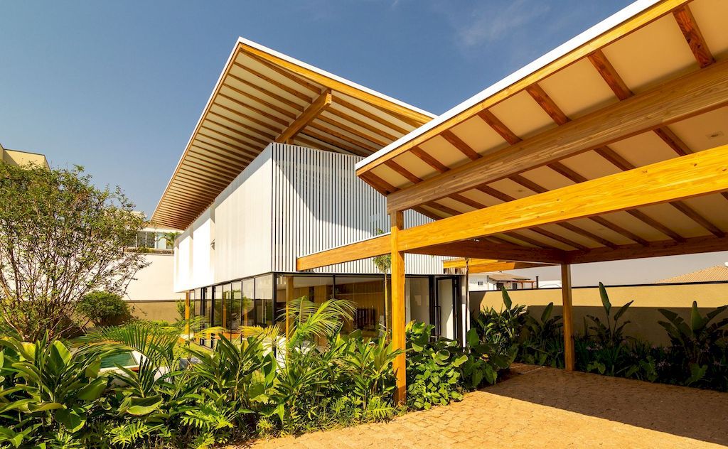 Anima House Unique Design with Wooden System by 24 7 Arquitetura 19