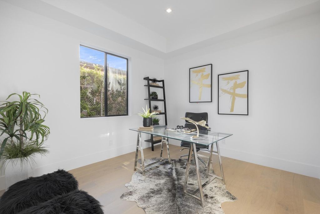 The Home in Encino is a brilliantly designed contemporary residence offers warm, indoor outdoor living with luxurious finishes now available for sale. This home located at 16706 Magnolia, Encino, California