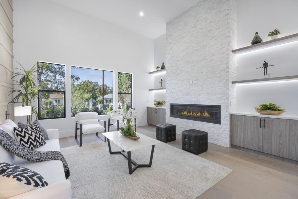 The Home in Encino is a brilliantly designed contemporary residence offers warm, indoor outdoor living with luxurious finishes now available for sale. This home located at 16706 Magnolia, Encino, California