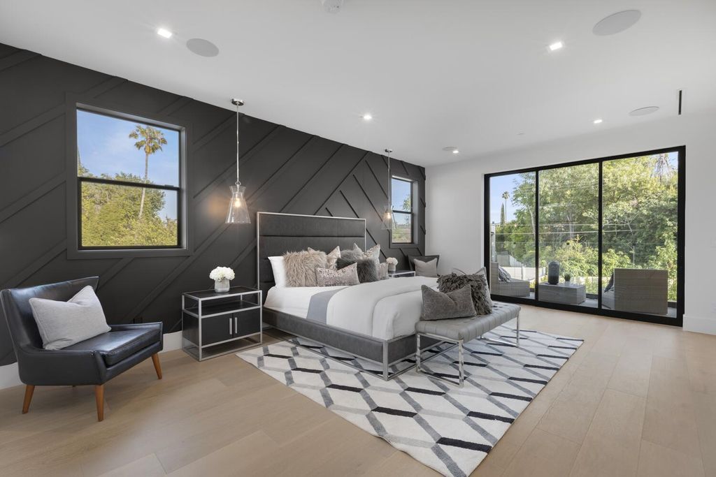 The Home in Encino is a brilliantly designed contemporary residence offers warm, indoor outdoor living with luxurious finishes now available for sale. This home located at 16706 Magnolia, Encino, California
