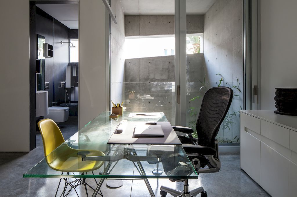 Concrete Cut house a Home of Concrete and Glass by Pitsou Kedem 18