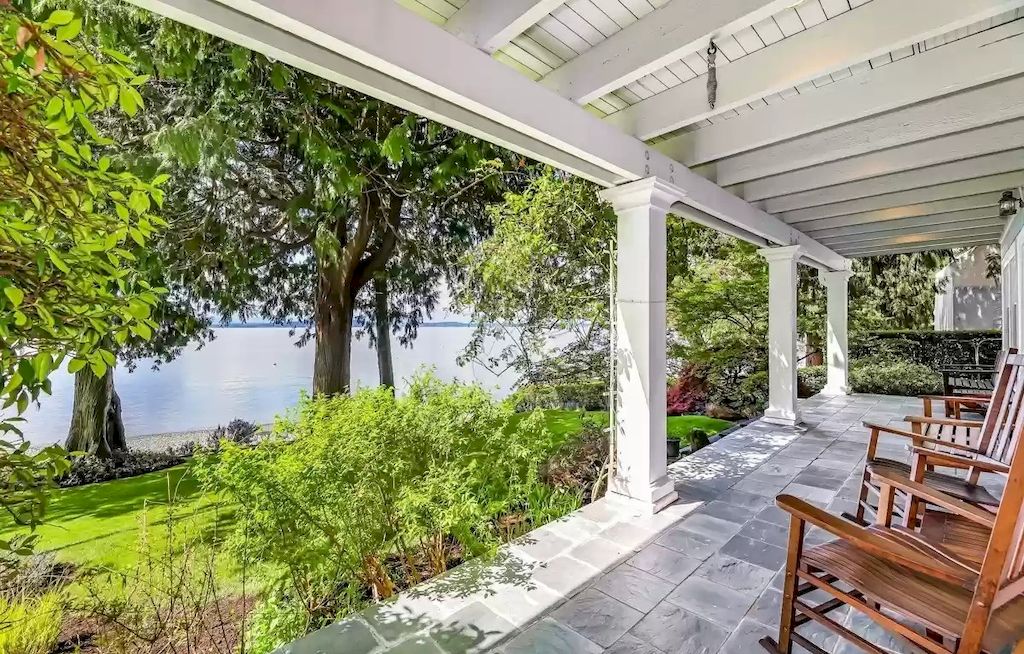 The Estate in Washington is a luxurious home offering plenty of opportunities to garden or simply enjoy the peaceful sounds of nature and water now available for sale. This home located at 6041 Beach Dr SW, Seattle, Washington; offering 04 bedrooms and 04 bathrooms with 4,850 square feet of living spaces. 