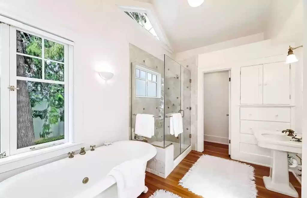 The Estate in Washington is a luxurious home offering plenty of opportunities to garden or simply enjoy the peaceful sounds of nature and water now available for sale. This home located at 6041 Beach Dr SW, Seattle, Washington; offering 04 bedrooms and 04 bathrooms with 4,850 square feet of living spaces. 