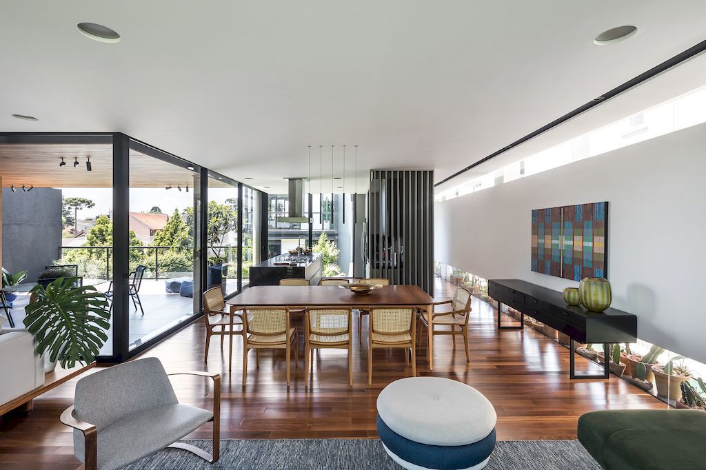 EL House in Brazil by Estudio Centro Arquitetura e Urbanismo 10