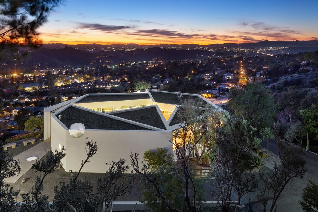 The Home in La Crescenta is an exceptional architectural compound occupies an extraordinary 5.7 acre curated succulent garden now available for sale. This home located at 3947 Markridge Rd, La Crescenta, California