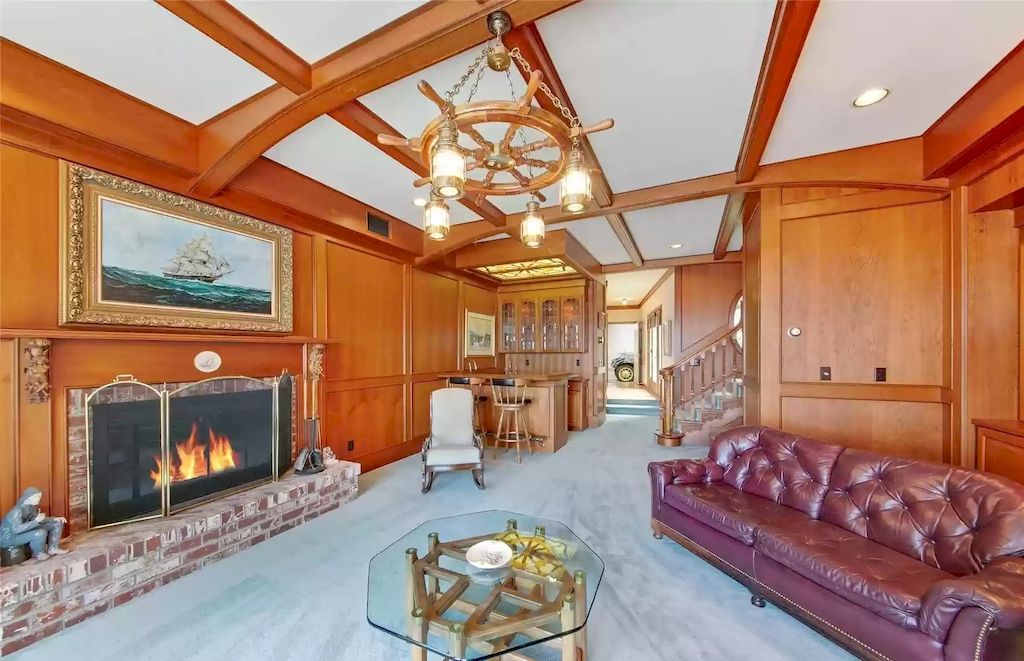 The Estate in Washington is a luxurious home located amongst mature gardens and majestic evergreens now available for sale. This home located at 17802 Talbot Rd, Edmonds, Washington; offering 04 bedrooms and 05 bathrooms with 8,200 square feet of living spaces.
