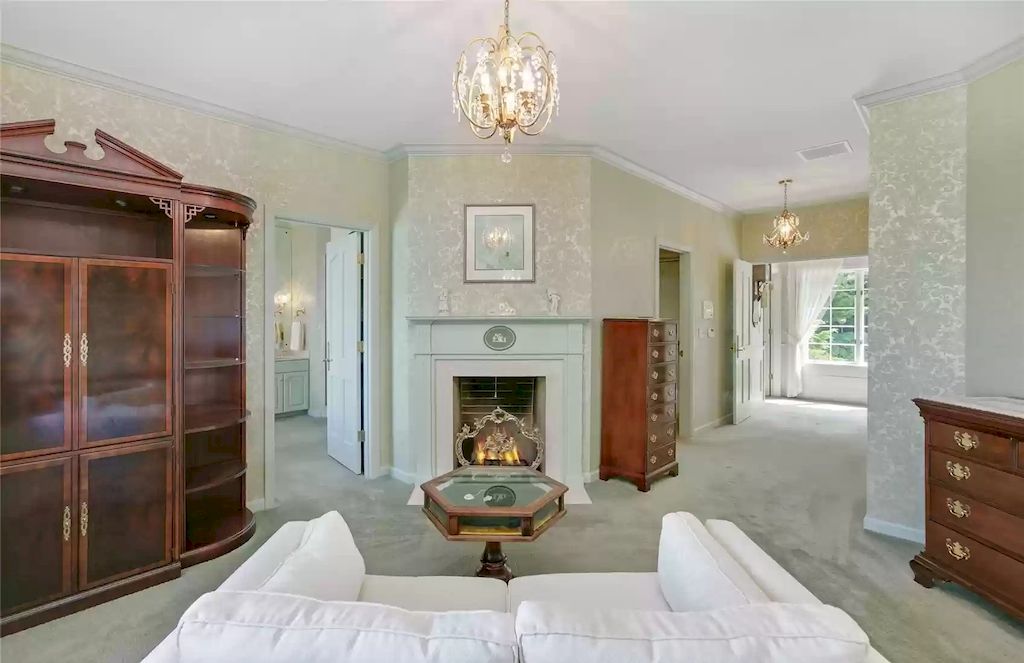 The Estate in Washington is a luxurious home located amongst mature gardens and majestic evergreens now available for sale. This home located at 17802 Talbot Rd, Edmonds, Washington; offering 04 bedrooms and 05 bathrooms with 8,200 square feet of living spaces.