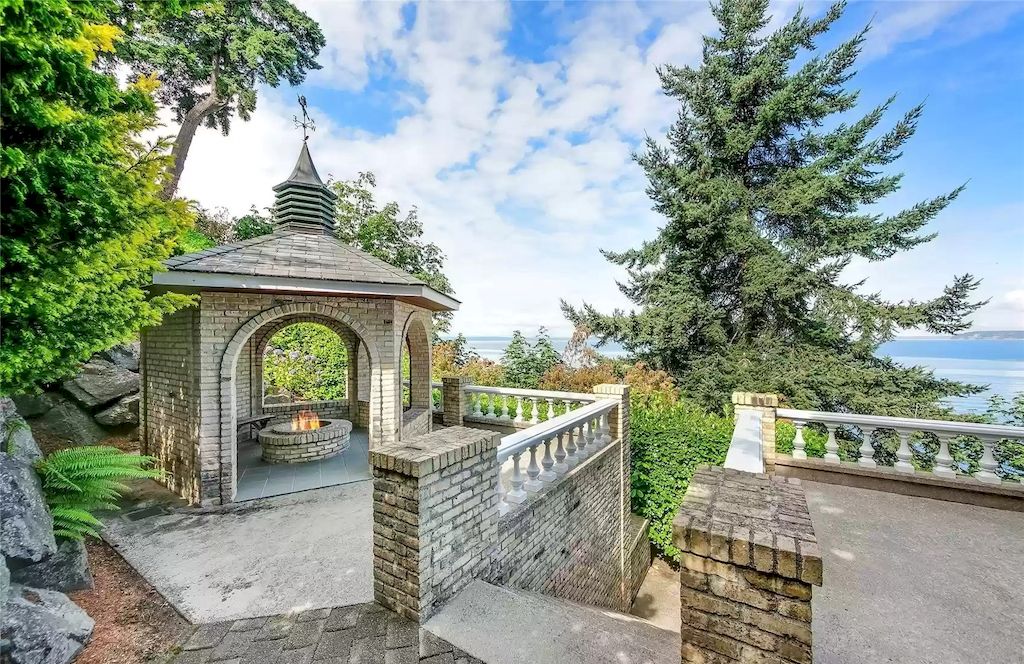 The Estate in Washington is a luxurious home located amongst mature gardens and majestic evergreens now available for sale. This home located at 17802 Talbot Rd, Edmonds, Washington; offering 04 bedrooms and 05 bathrooms with 8,200 square feet of living spaces.