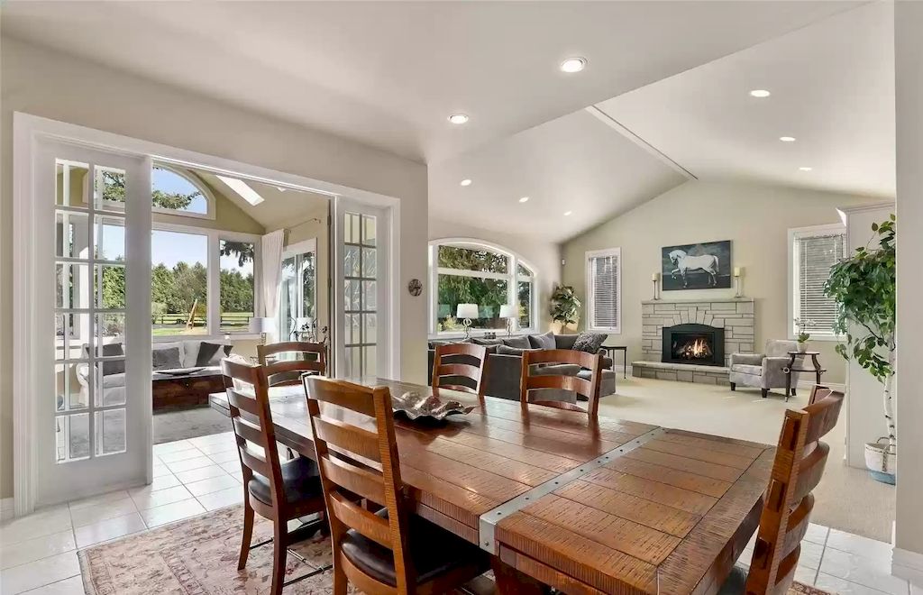 The Estate in Washington is a luxurious home located in a coveted luxury gated community now available for sale. This home located at 7120 259th Place NE, Redmond, Washington; offering 04 bedrooms and 03 bathrooms with 4,640 square feet of living spaces.
