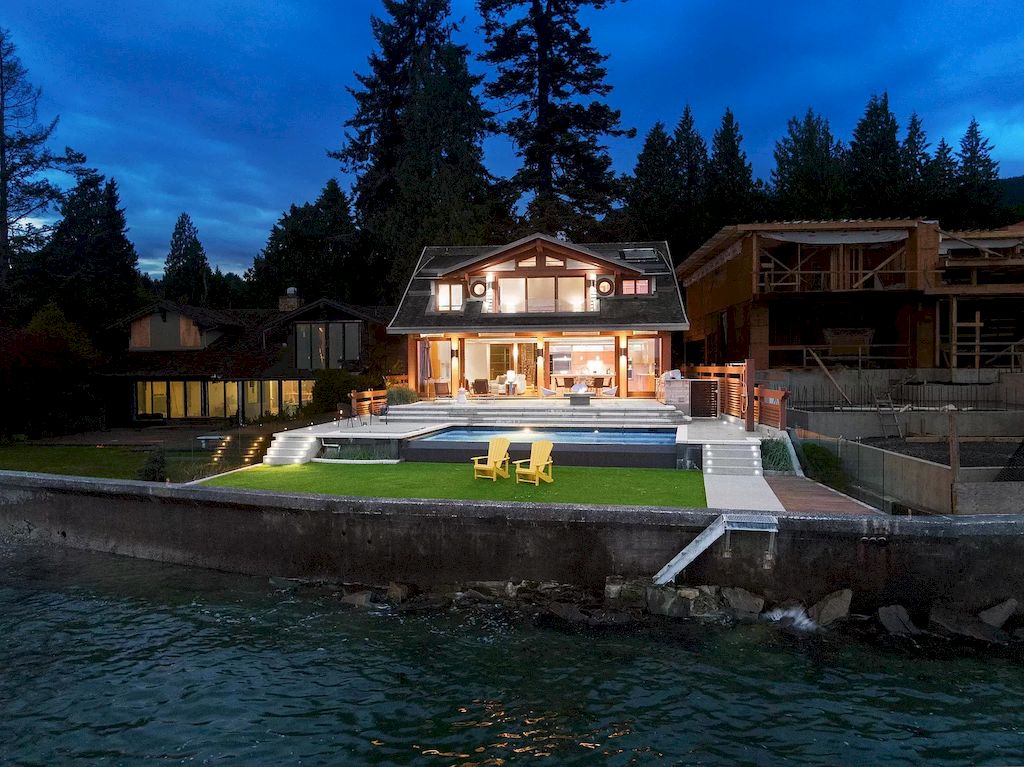 The Residence in West Vancouver is a rare example of high performance construction with an impeccable choice of quality materials, now available for sale. This home located at 4367 Erwin Dr, West Vancouver, BC V7V 1H7, Canada