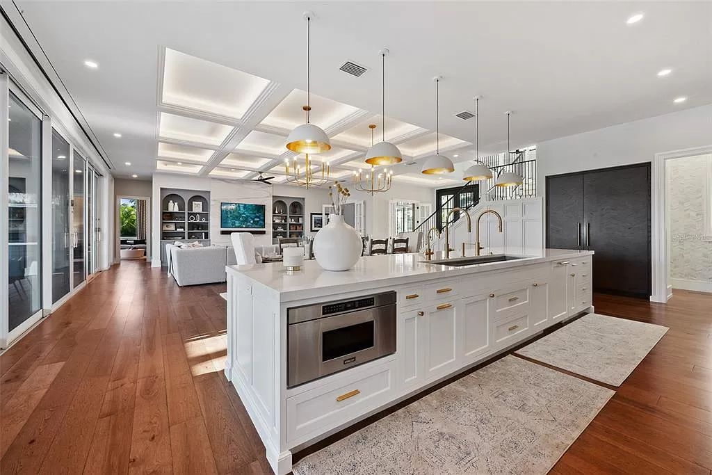 The Home in Holmes Beach is a luxurious, sprawling waterfront front estate tucked away at the end of a quiet cul de sac on desirable Anna Maria Island now available for sale. This home located at 535 70th St, Holmes Beach, Florida
