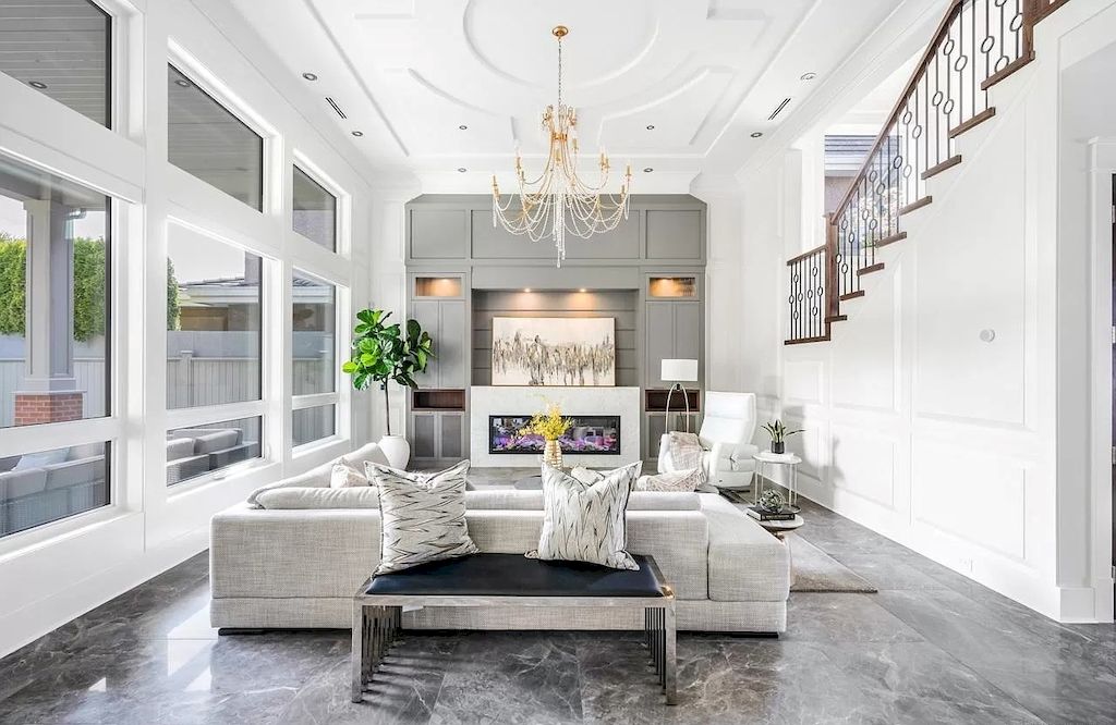 Stunning Custom Home in Richmond with Fantastic Landscaping Hits the Market for C4988000 13