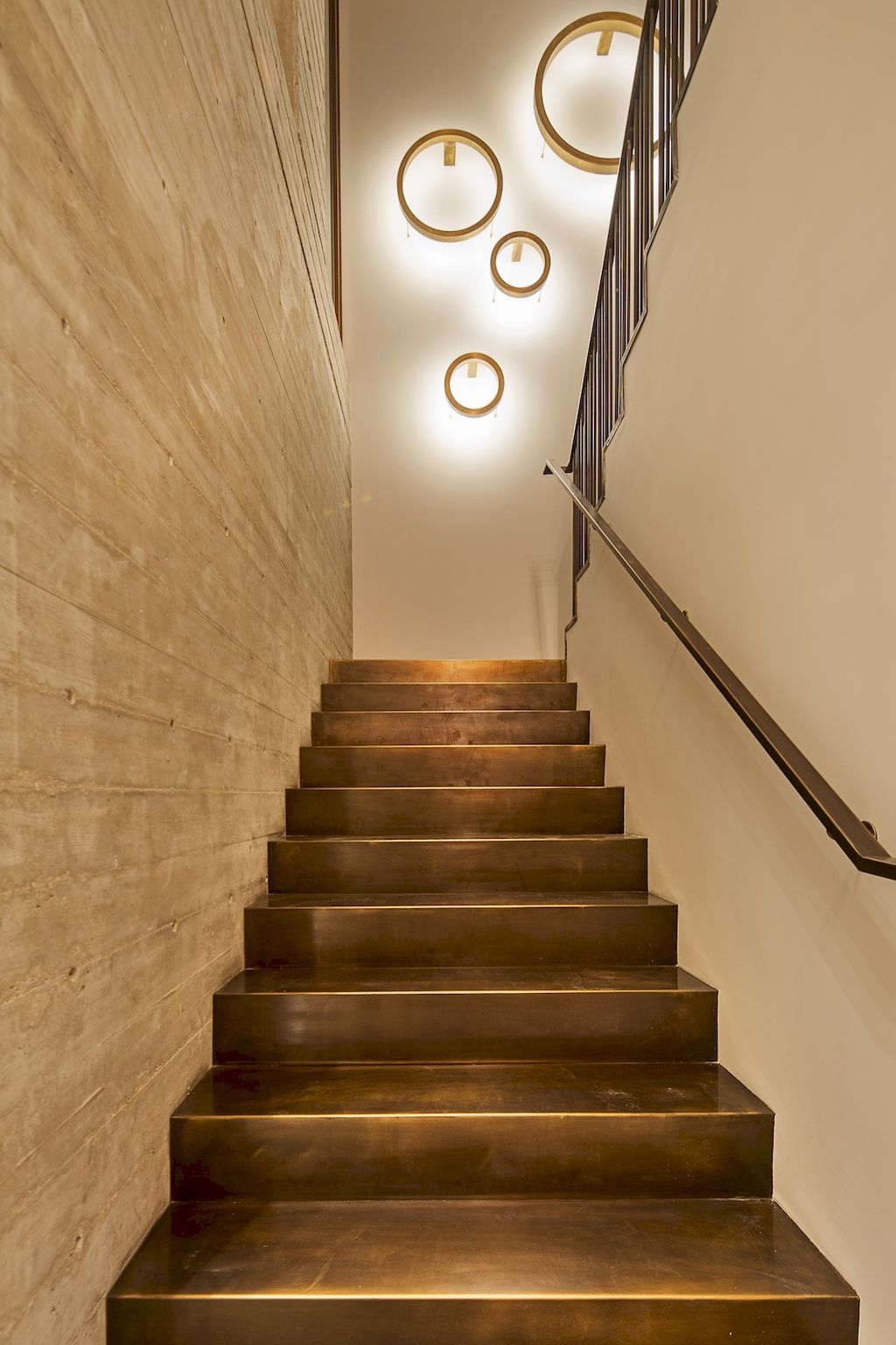 TLV House Luxury House in Suburb of Tel Aviv by Metropole Architects 33
