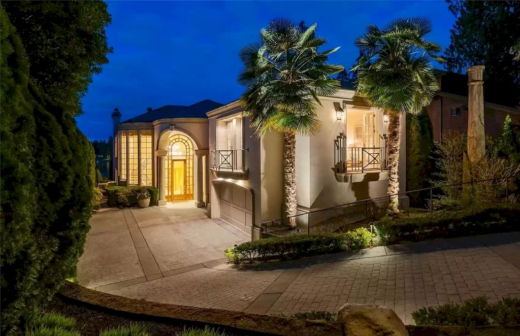 The Estate in Washington is a luxurious home with the hallmarks of grace, grandeur and privacy now available for sale. This home located at 3602 Evergreen Point Road, Medina, Washington; offering 04 bedrooms and 06 bathrooms with 6,520 square feet of living spaces.