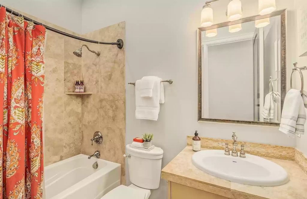 The Estate in Washington is a luxurious home beautifully and thoughtfully built in a grand-scale elegance for now available for sale. This home located at 8430 Hunts Point Lane, Hunts Point, Washington; offering 05 bedrooms and 05 bathrooms with 5,270 square feet of living spaces. 