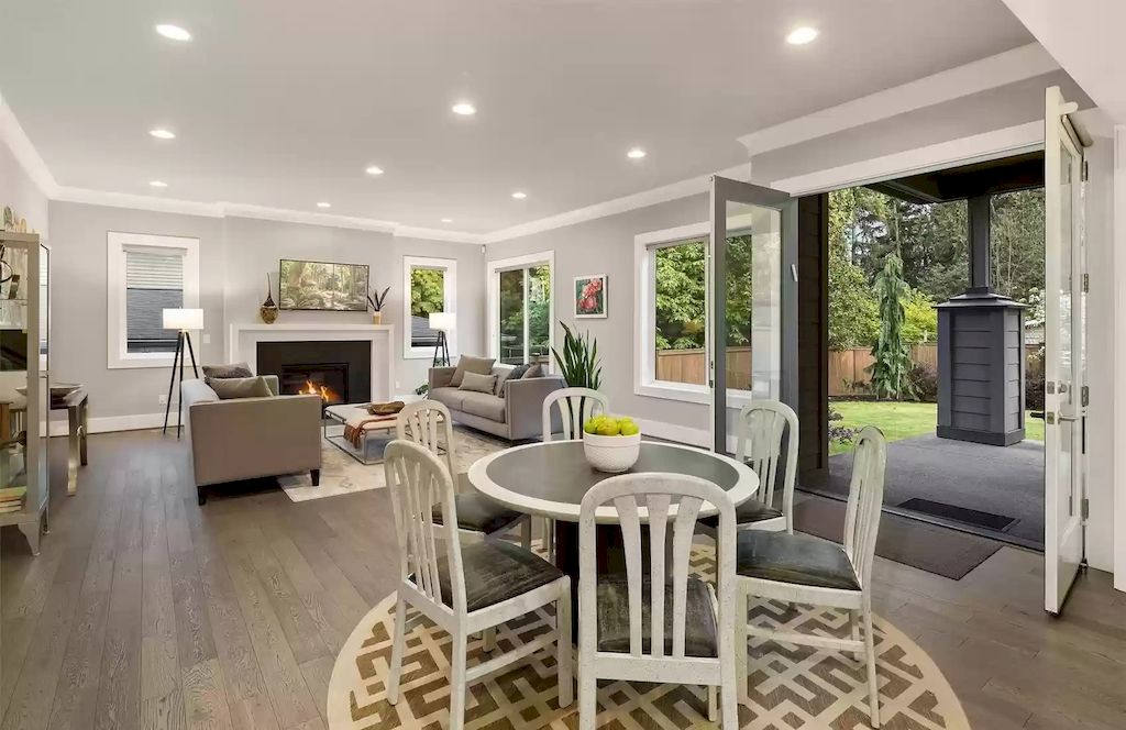 The House in Bellevue is covered outdoor living perfect for year-round enjoyment, now available for sale. This home located at 10803 SE 25th Place, Bellevue, Washington