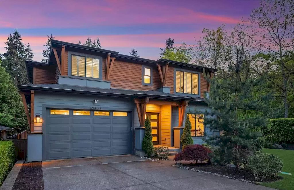 The House in Bellevue is covered outdoor living perfect for year-round enjoyment, now available for sale. This home located at 10803 SE 25th Place, Bellevue, Washington