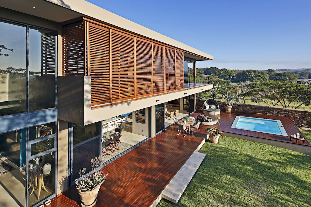 Aloe Ridge House Scenic Hideaway in South Africa by Metropole architect 22 compressed