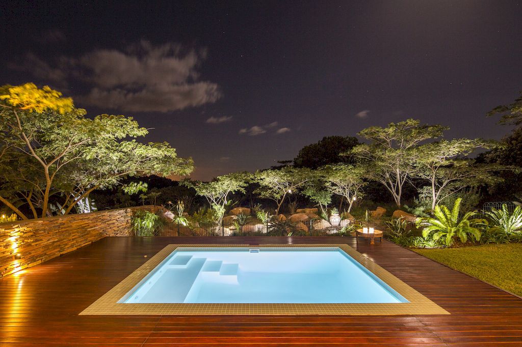 Aloe Ridge House Scenic Hideaway in South Africa by Metropole architect 3 compressed
