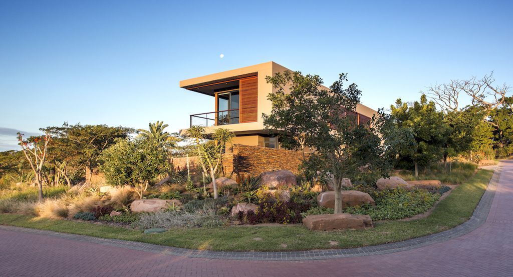 Aloe Ridge House Scenic Hideaway in South Africa by Metropole architect 9 compressed
