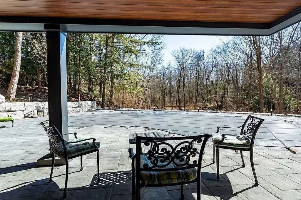 The Home in Mississauga is a luxurious home where you can relax & reconnect with nature, now available for sale. This home located at 1060 Indian Rd, Mississauga, ON L5H 1R7, Canada