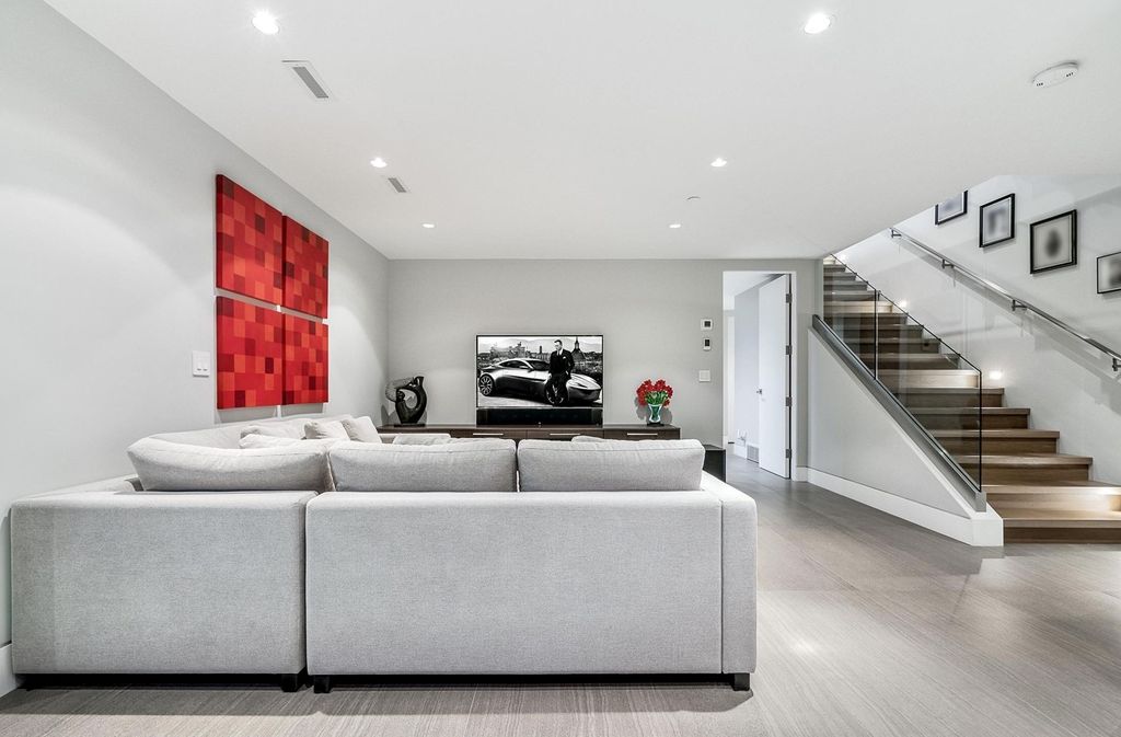 The Estate in West Vancouver offers minimalistic elegance in every detail, now available for sale. This home located at 6255 Saint Georges Cres, West Vancouver, BC V7W 1Z3, Canada