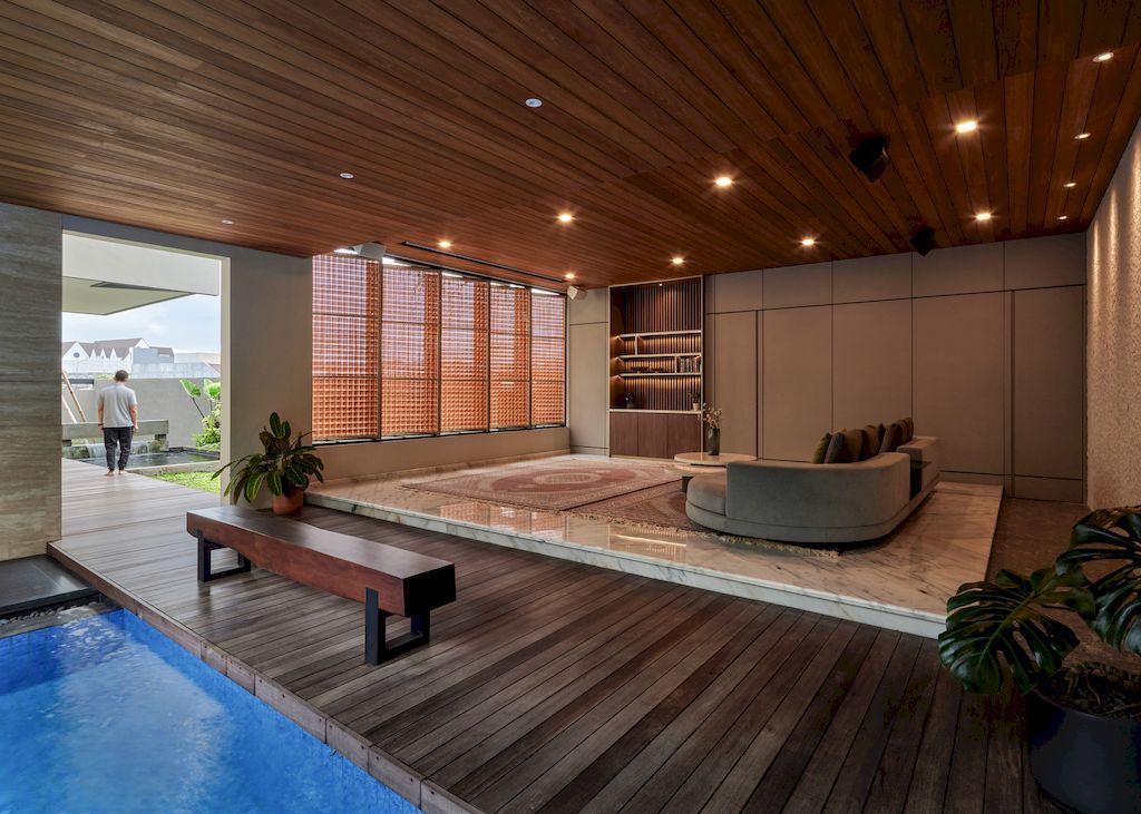 DJ House with tropical style modern architecture design by Rakta Studio 13