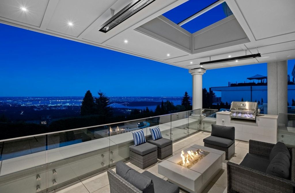 The Home in West Vancouver offers the panoramic view of the Great Vancouver and the majestic Lions Gate bridge, now available for sale. This home located at 1522 Chartwell Dr, West Vancouver, BC V7S 2S1, Canada