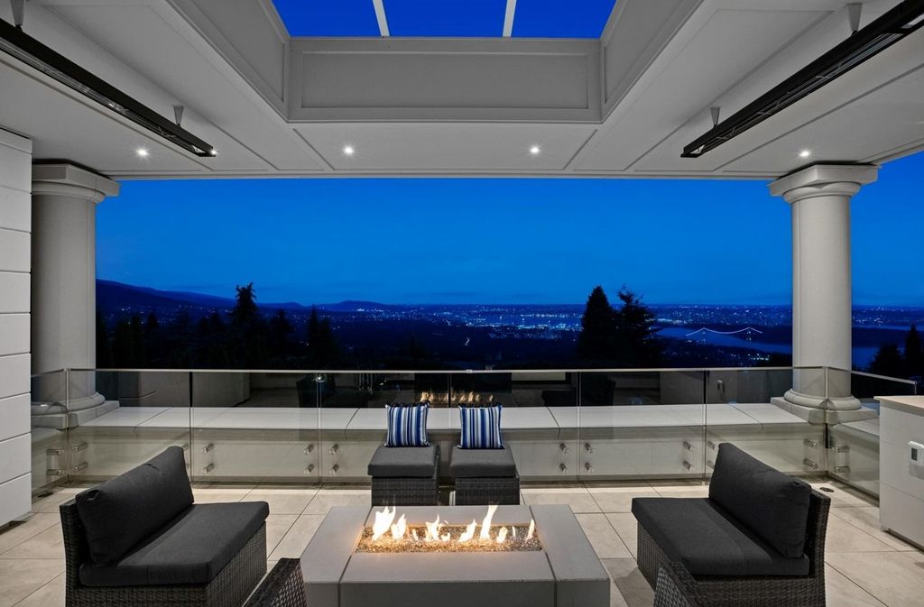 The Home in West Vancouver offers the panoramic view of the Great Vancouver and the majestic Lions Gate bridge, now available for sale. This home located at 1522 Chartwell Dr, West Vancouver, BC V7S 2S1, Canada