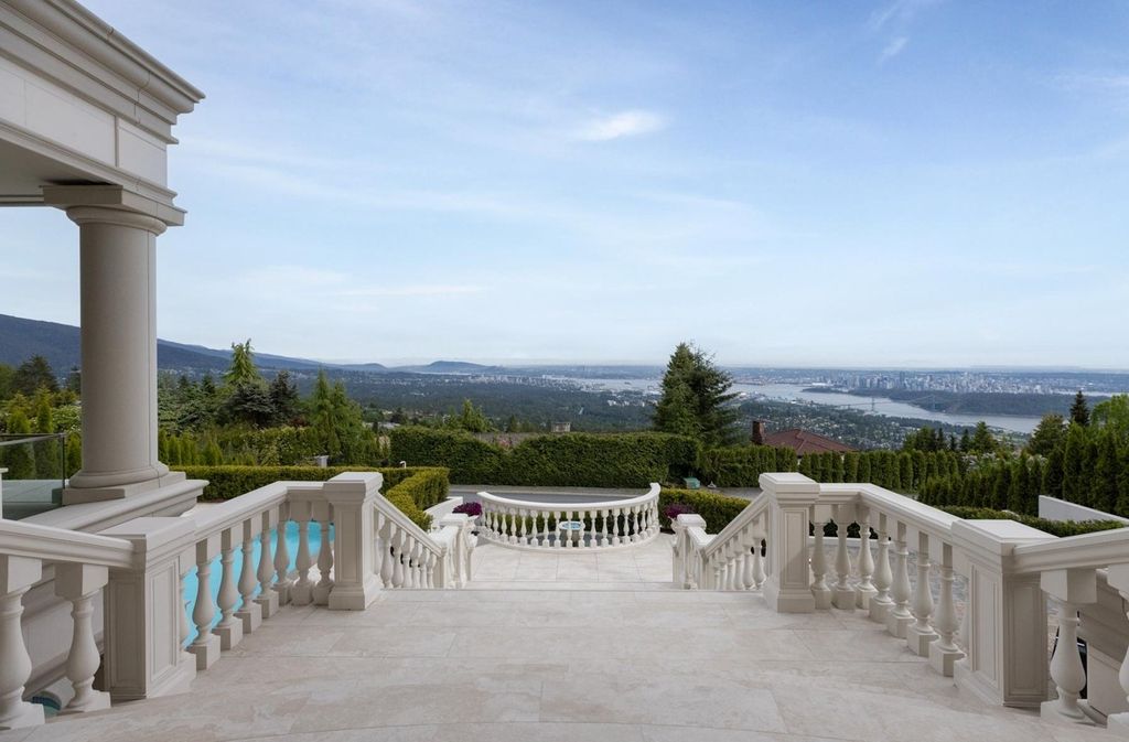 The Home in West Vancouver offers the panoramic view of the Great Vancouver and the majestic Lions Gate bridge, now available for sale. This home located at 1522 Chartwell Dr, West Vancouver, BC V7S 2S1, Canada