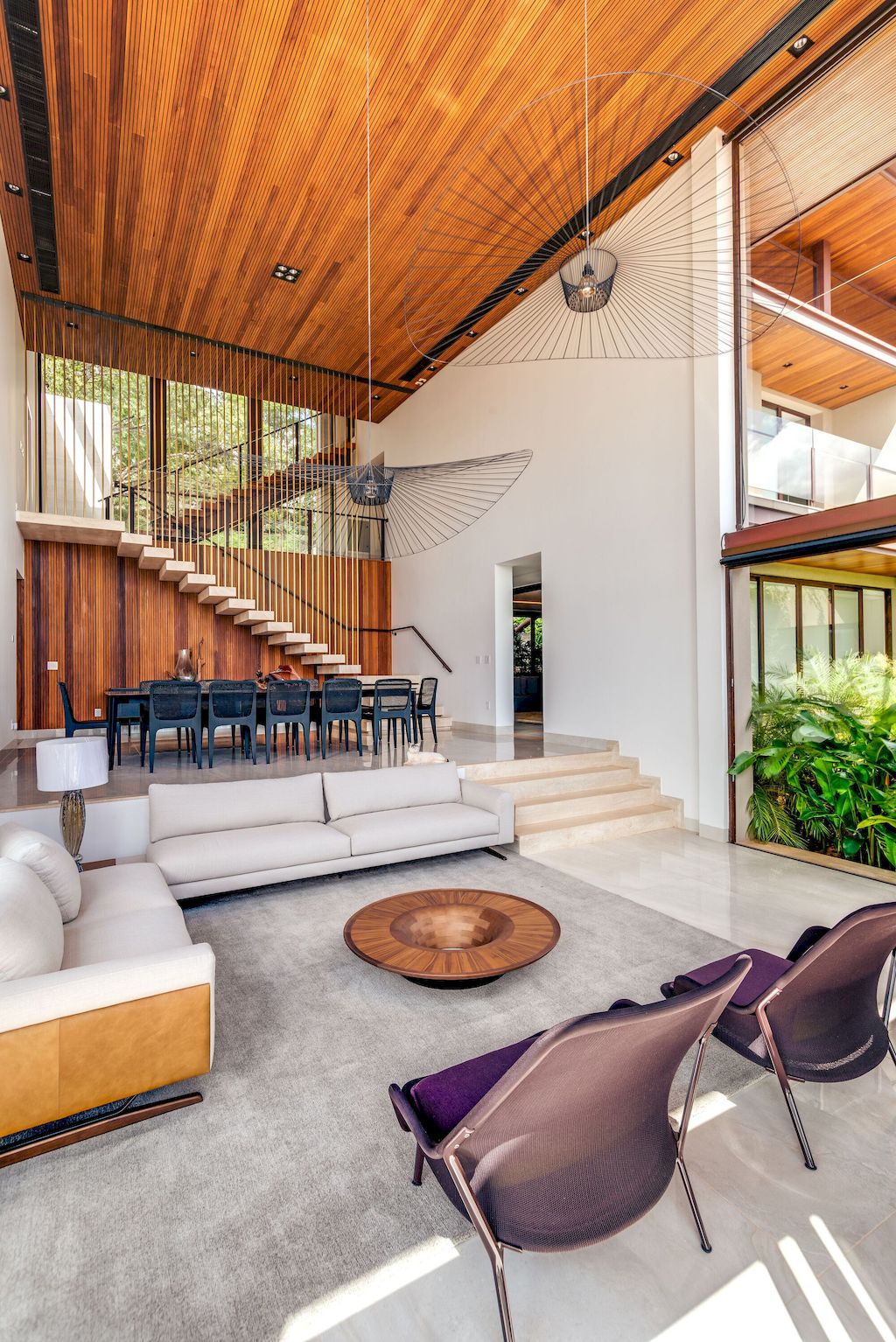 FM House in Brazil by Dayala e Rafael Arquitetos Associados 25