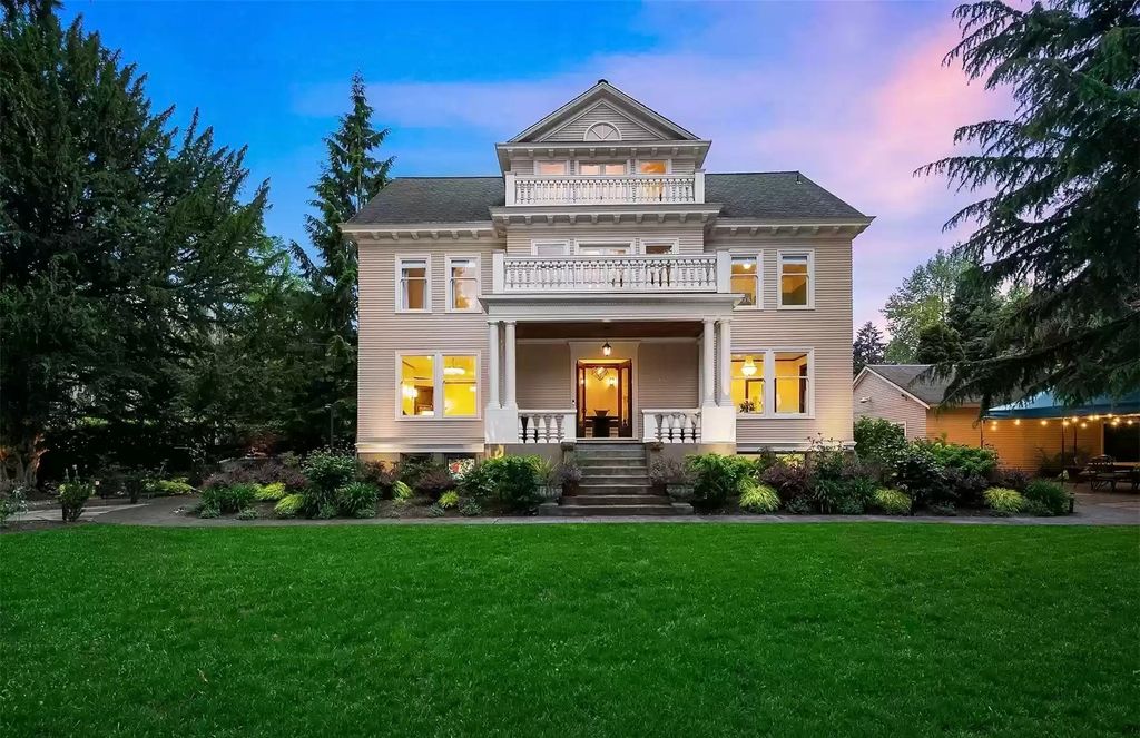 The Estate in Washington is a luxurious home surrounded by lush greenery and majestic trees now available for sale. This home located at 3816 E Garfield Street, Seattle, Washington; offering 06 bedrooms and 05 bathrooms with 5,328 square feet of living spaces.