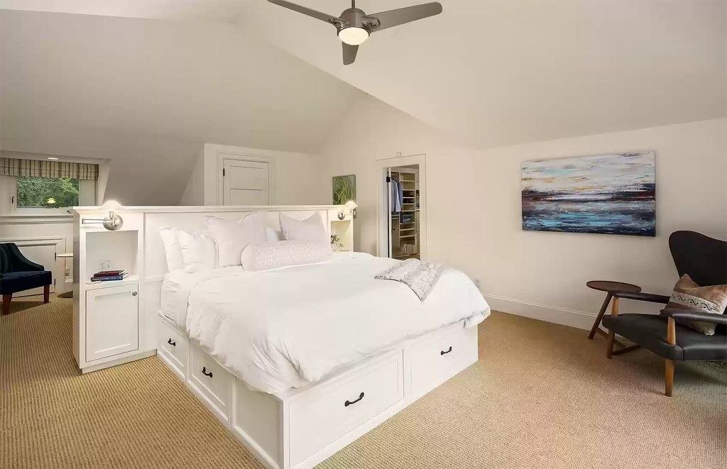 The Estate in Washington is a luxurious home surrounded by lush greenery and majestic trees now available for sale. This home located at 3816 E Garfield Street, Seattle, Washington; offering 06 bedrooms and 05 bathrooms with 5,328 square feet of living spaces.