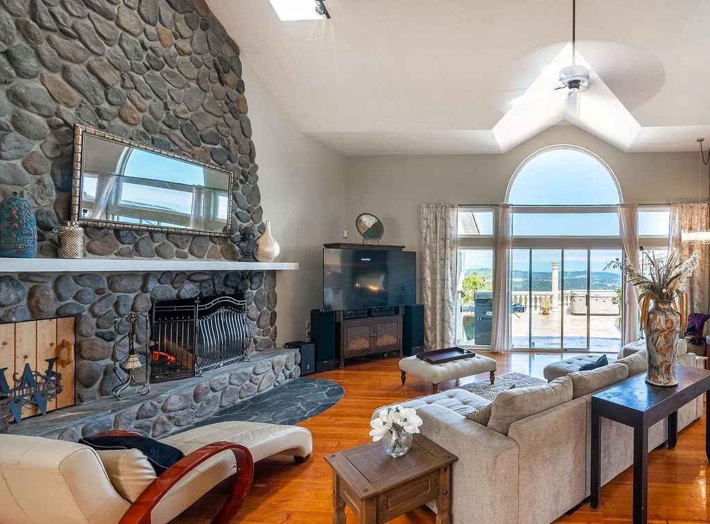 The Home in Nanaimo offers rare opportunity to secure the best of all the elements that are needed to create a one of a kind property, now available for sale. This home located at 2800 Benson View Rd, Nanaimo, BC V9R 6W7, Canada