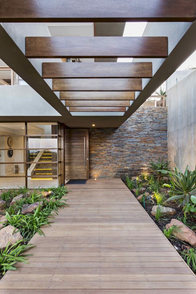 Incredible Luxury House named 6 Leadwood Loop by Metropole Architects 12