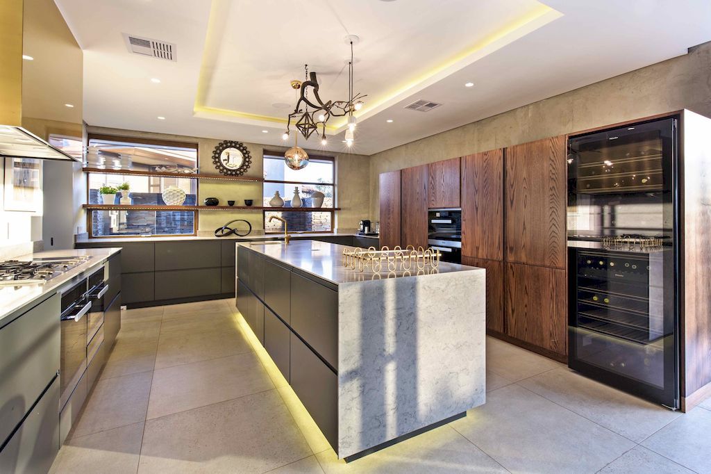 Incredible Luxury House named 6 Leadwood Loop by Metropole Architects 19