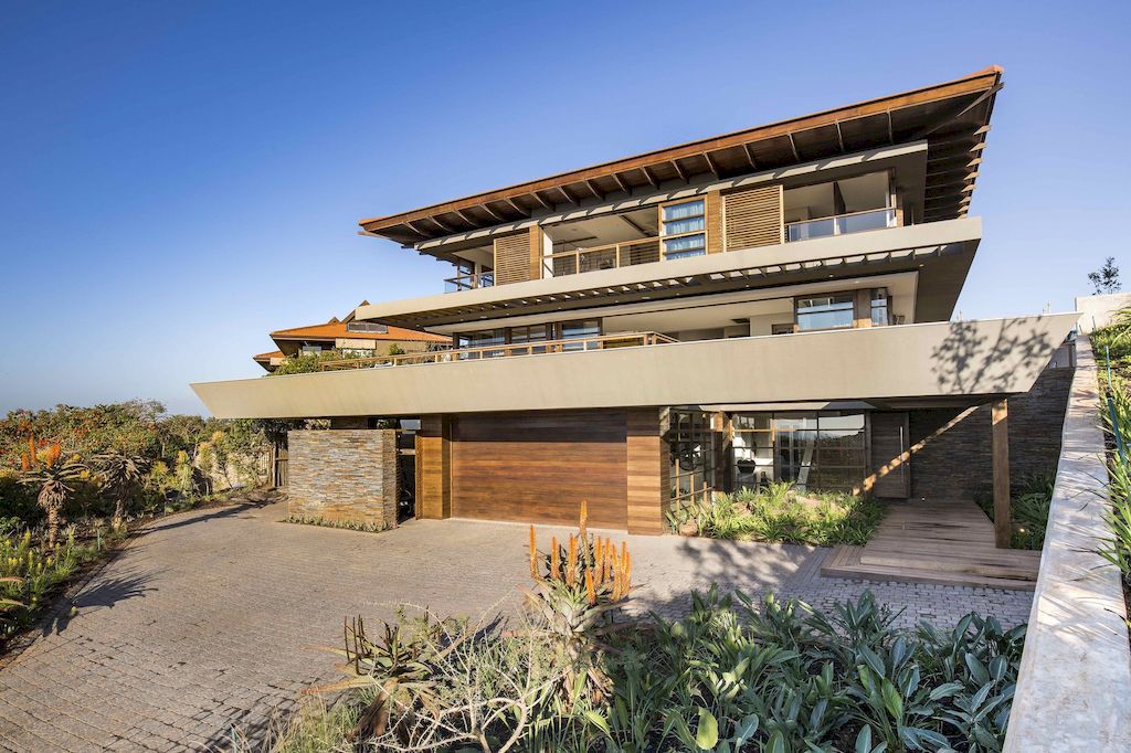 Incredible Luxury House named 6 Leadwood Loop by Metropole Architects 4