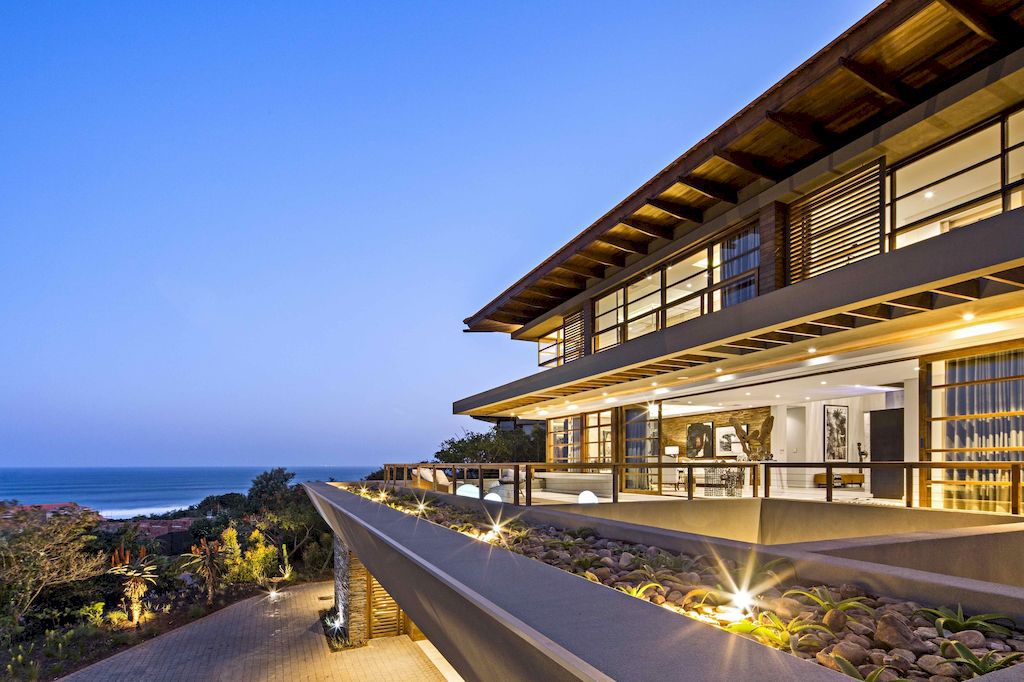 Incredible Luxury House named 6 Leadwood Loop by Metropole Architects 6