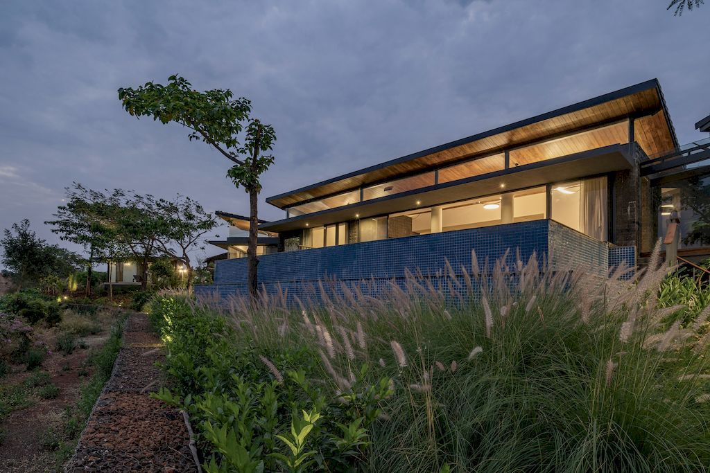 Lakeshore House Brand new Vacation Home in India by Atelier Landschaft 11