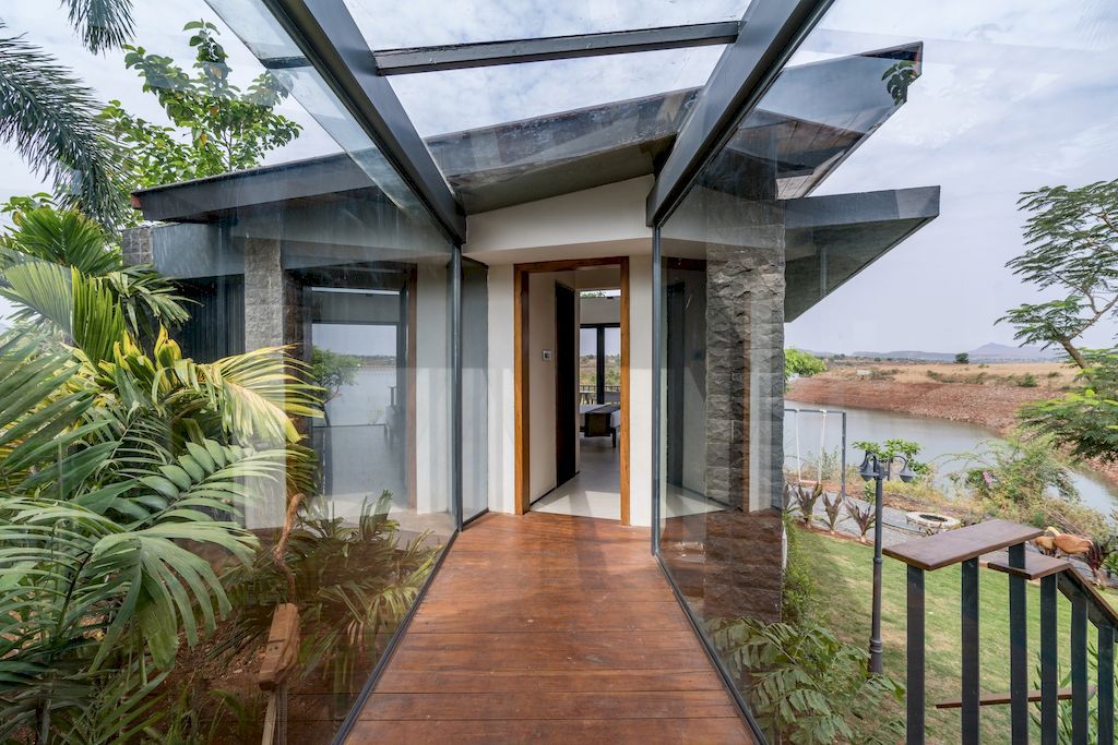 Lakeshore House, Brand-new Vacation Home in India by Atelier Landschaft