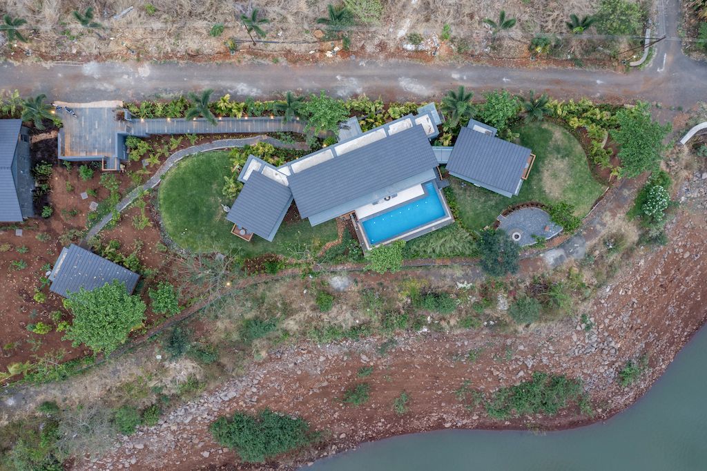 Lakeshore House, Brand-new Vacation Home in India by Atelier Landschaft