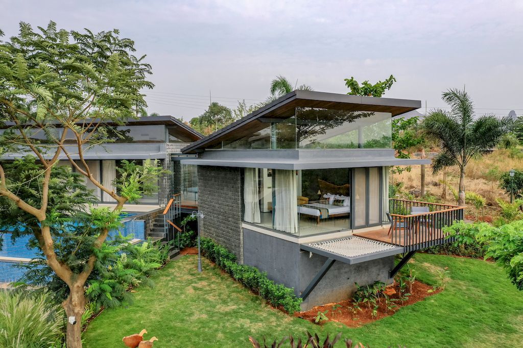 Lakeshore House, Brand-new Vacation Home in India by Atelier Landschaft