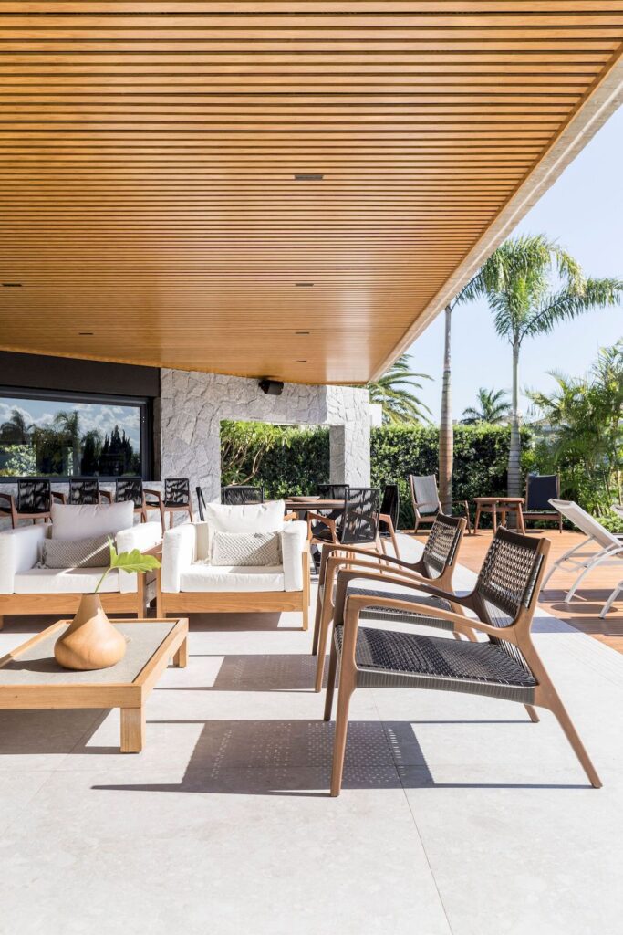 Nesello House Nice Renovation with Contemporary Design by Galeria 733 9