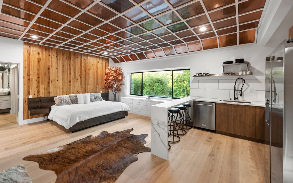 The Home in Los Angeles is a one-of-a-kind transitional estate on a beautiful tree lined street in the prestigious neighborhood of Little Holmby now available for sale. This home located at 10401 Wyton Dr, Los Angeles, California