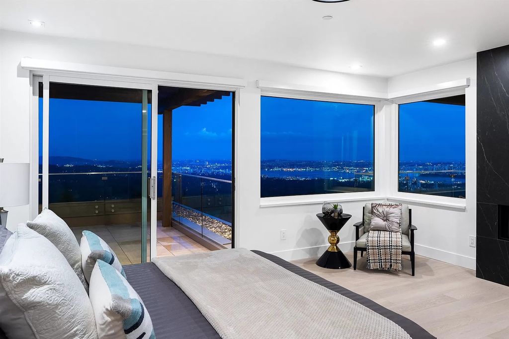 The Residence in West Vancouver offer living spaces that are equally dynamic & cozy, now available for sale. This home located at 550 Craigmohr Dr, West Vancouver, BC V7S 1W9, Canada