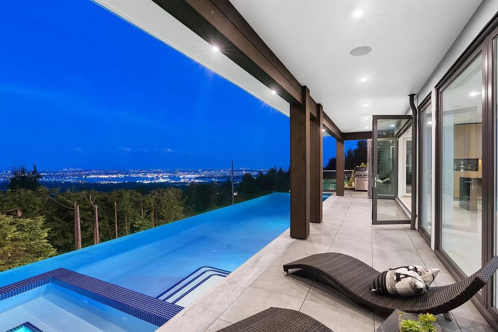 The Residence in West Vancouver offer living spaces that are equally dynamic & cozy, now available for sale. This home located at 550 Craigmohr Dr, West Vancouver, BC V7S 1W9, Canada